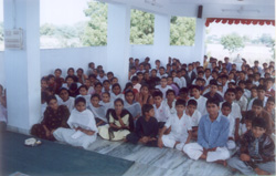 Children of Gujarat Vidyapeeth who received help from Trust.